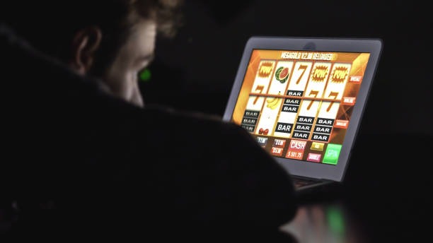 PG Soft gameplay session showing cascading reels and bonus triggers